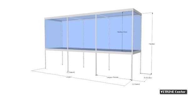 Vitrine haute sur pied composée de 3 modules